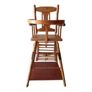 Chaise haute enfant