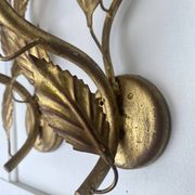 Pair of Italian wall sconces in gilded metal – Stylized foliage