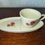 Head to head with retro flower decoration