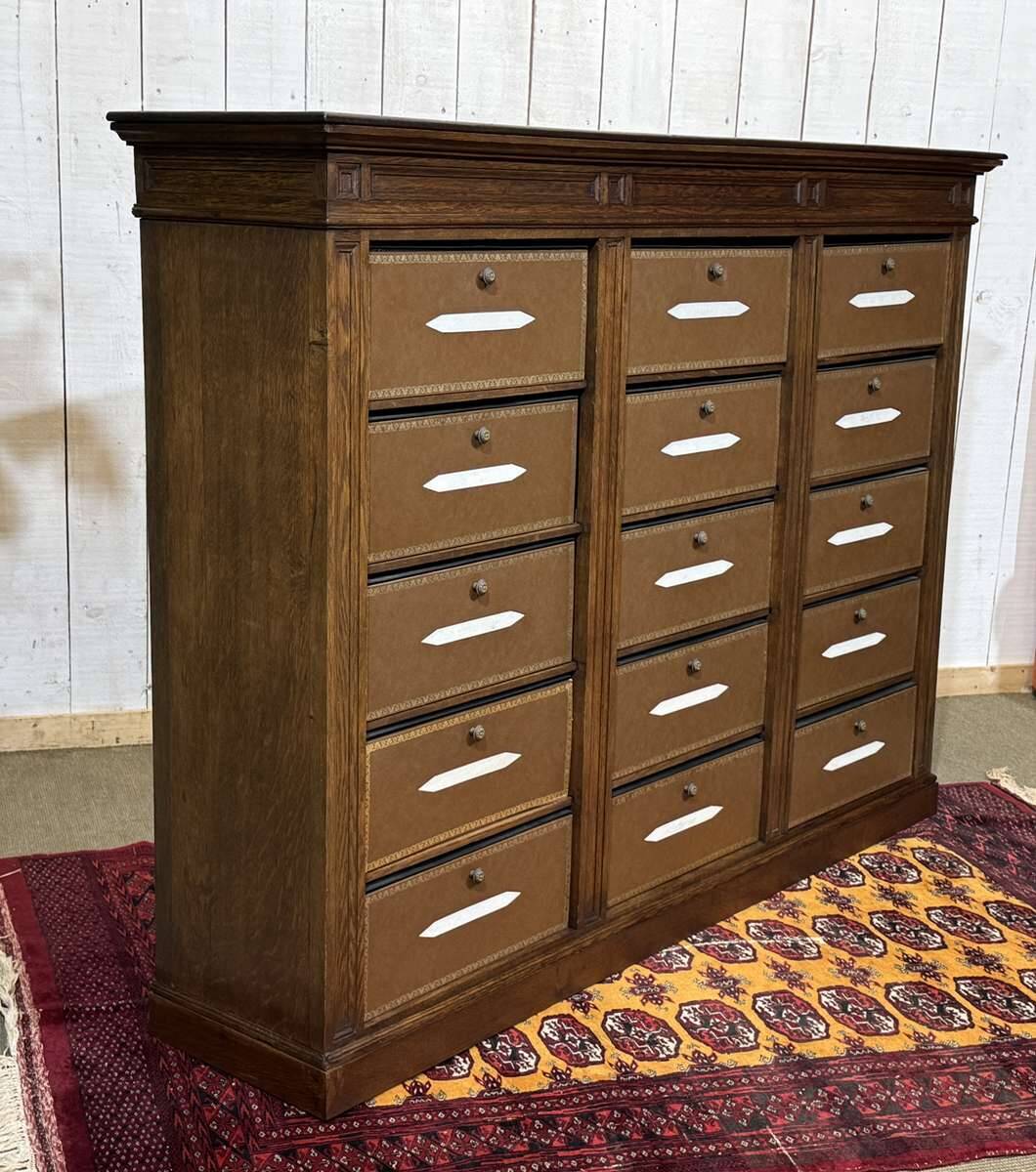 Oak cabinet from the early 20th century at support height.
