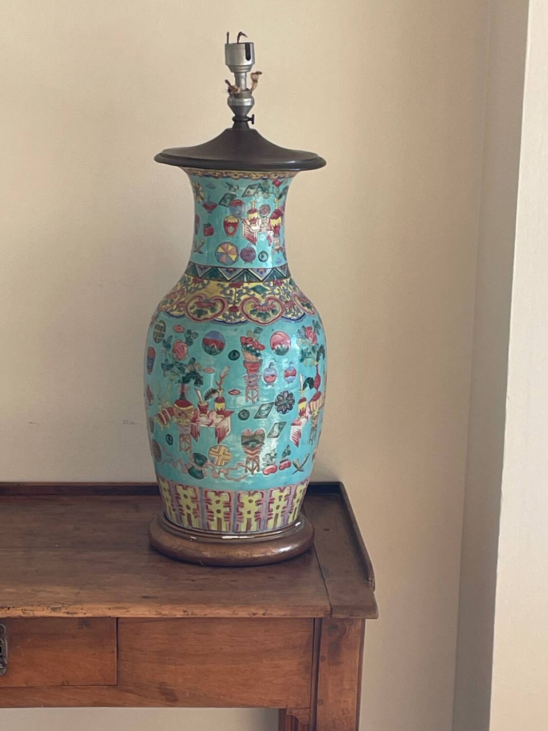 Ceramic lamp base