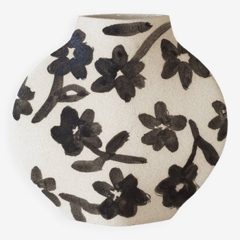 Ceramic Vase 'Flowers Pattern'