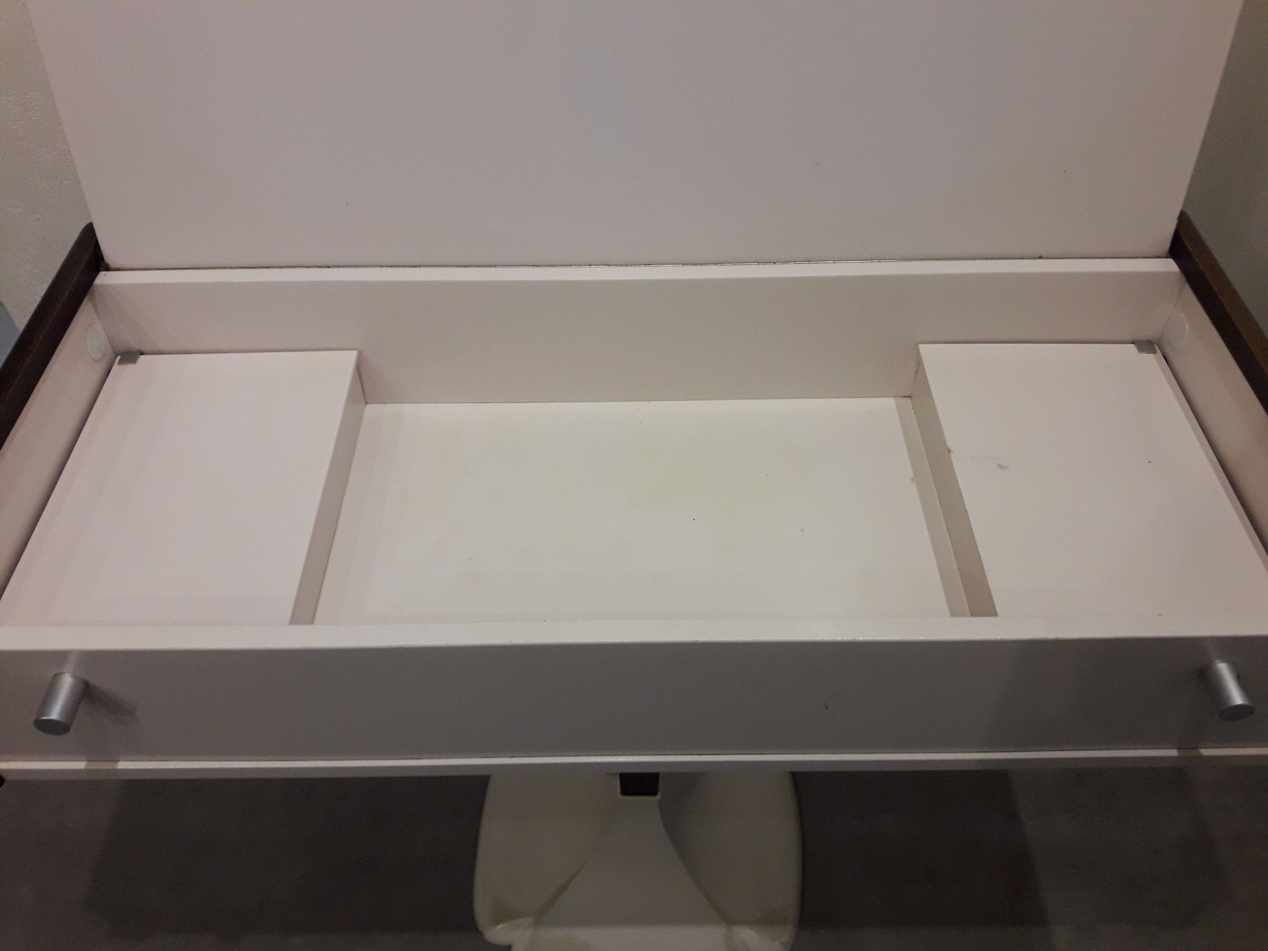 Coiffeuse/console pied trèfle
