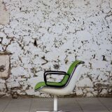 Green executive armchair by Charles Pollock for Knoll, 1960