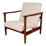 GFM-142 armchair, design by Edmund Homa from the 70s, beige boucle, dark wood - 2 pieces available