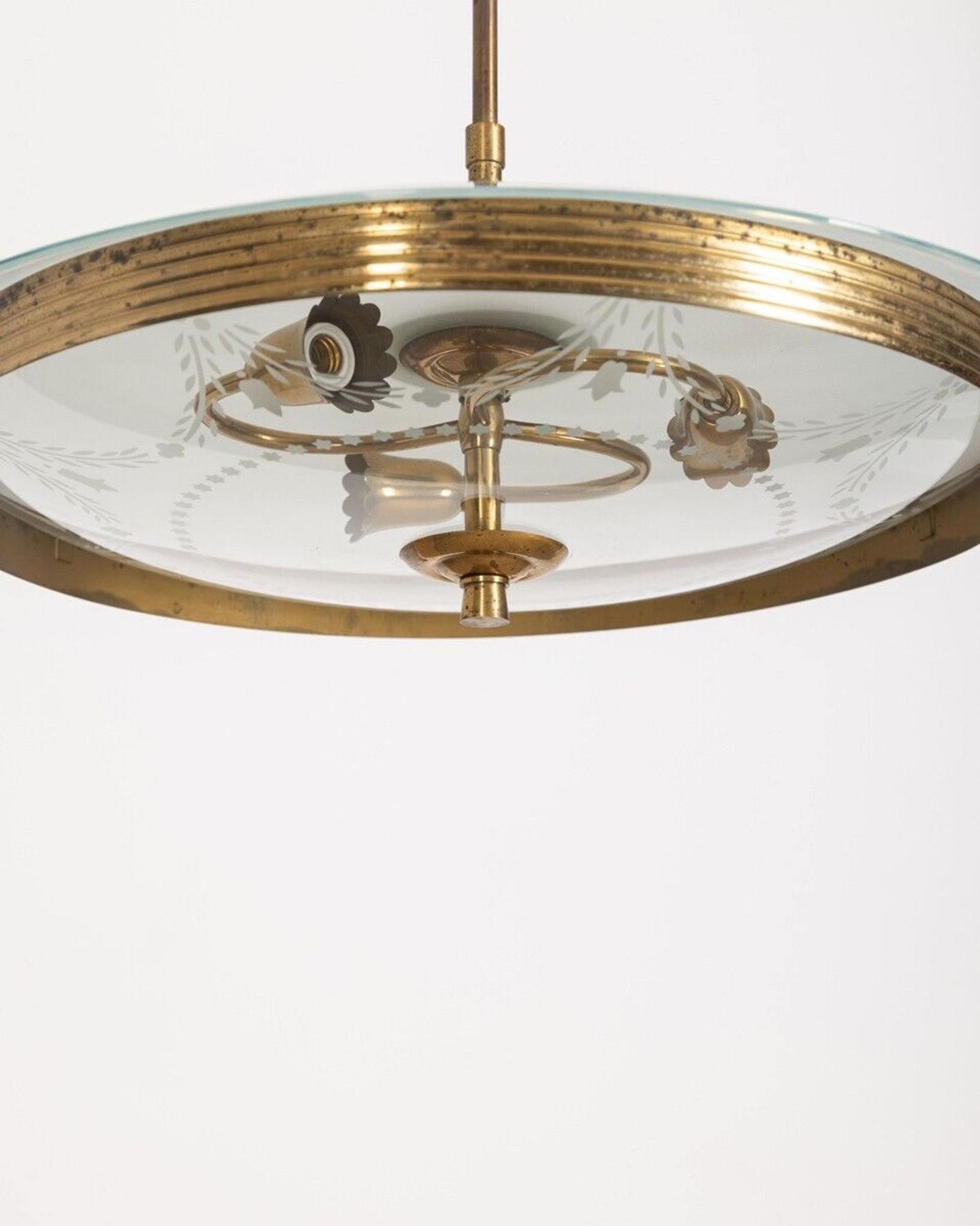 Lustre vintage des années 50 en verre et laiton design italien