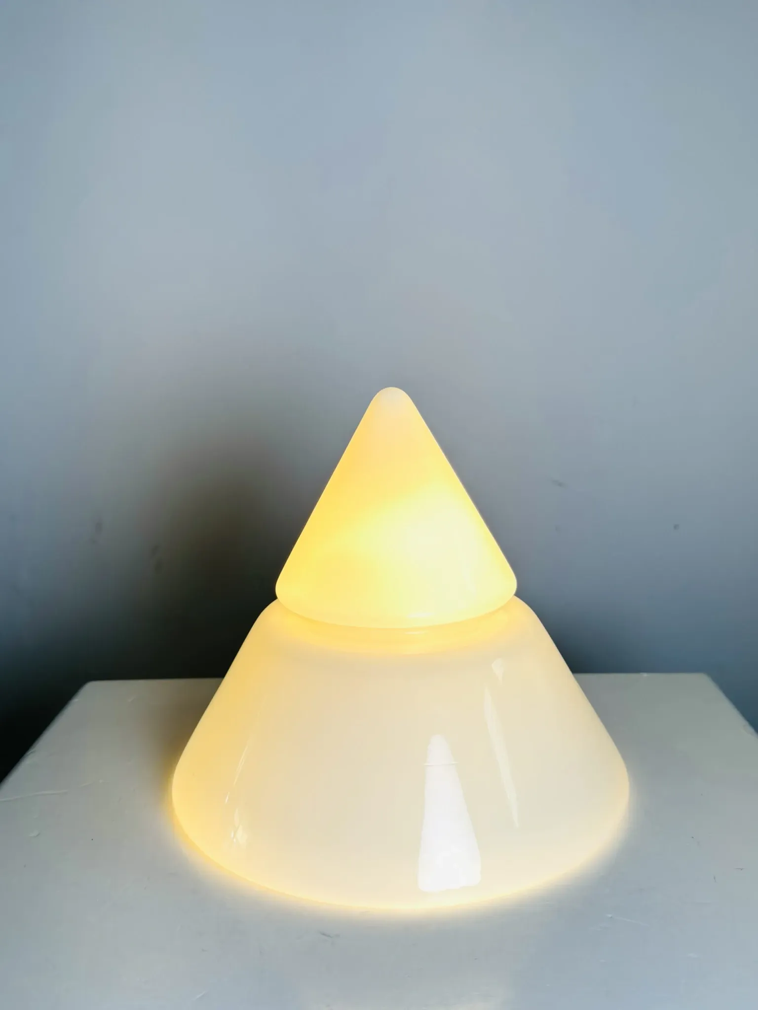 D-2133 Kilimanjaro Table Lamp By Sergio Asti For Raak Amsterdam, The Netherlands, 1978