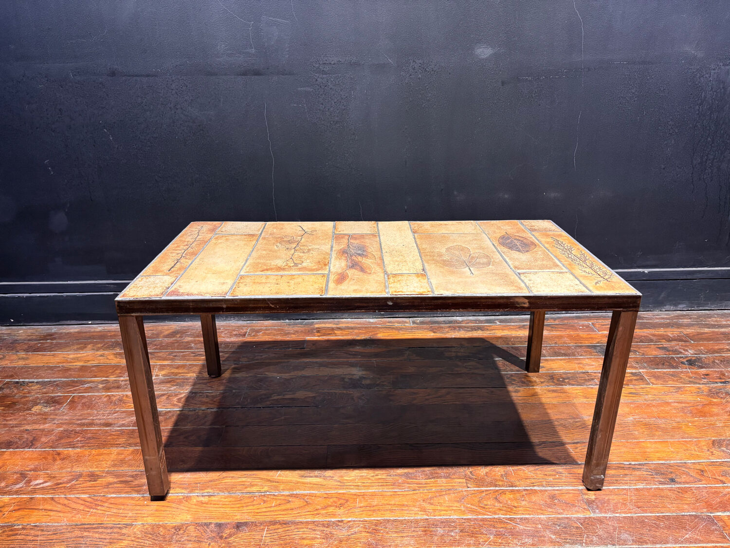 Roger Capron coffee table – Iconic design from the 1970s