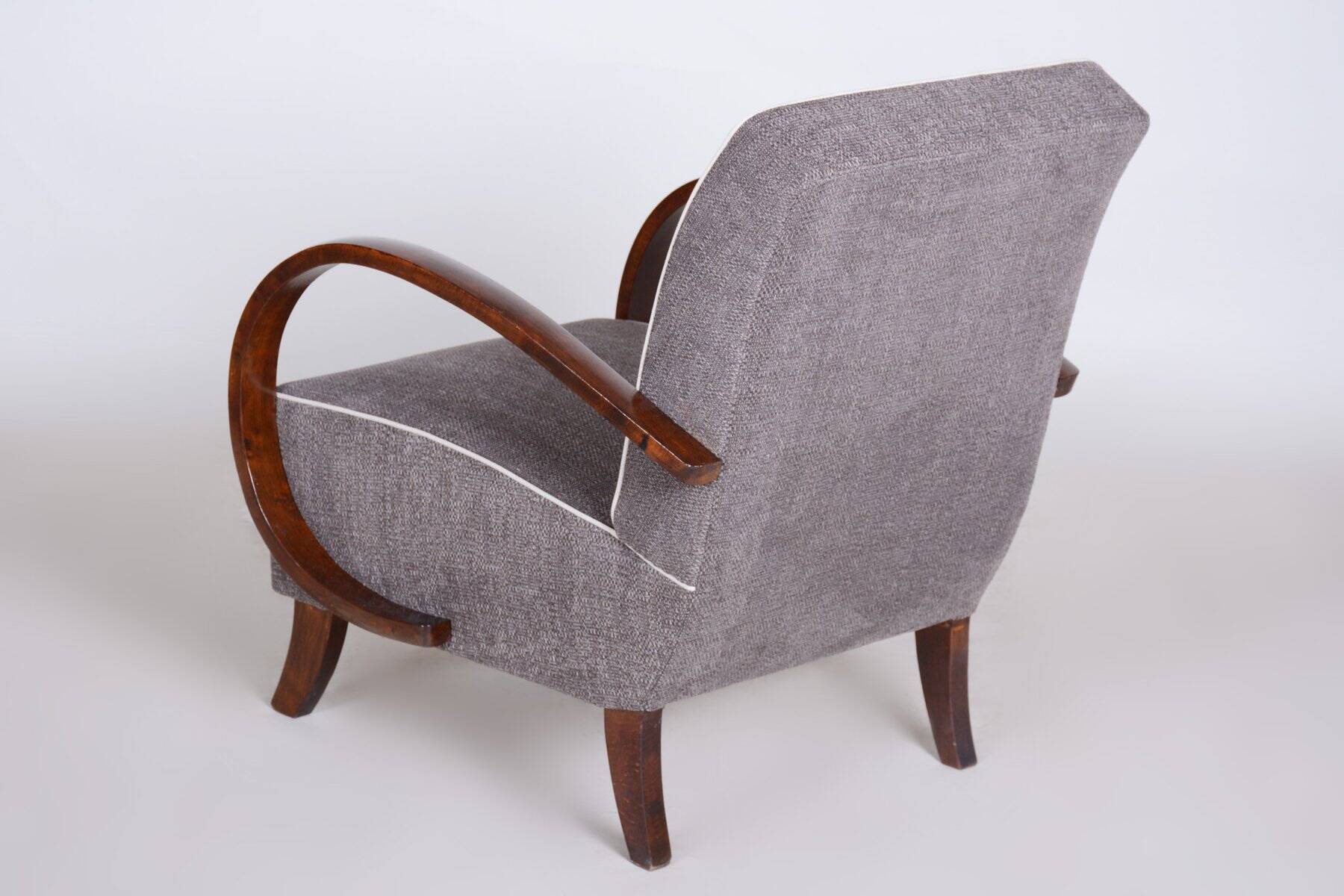 Czech Art Deco Beech Armchair attributed to J. Halabala for Up Zavody, 1930s