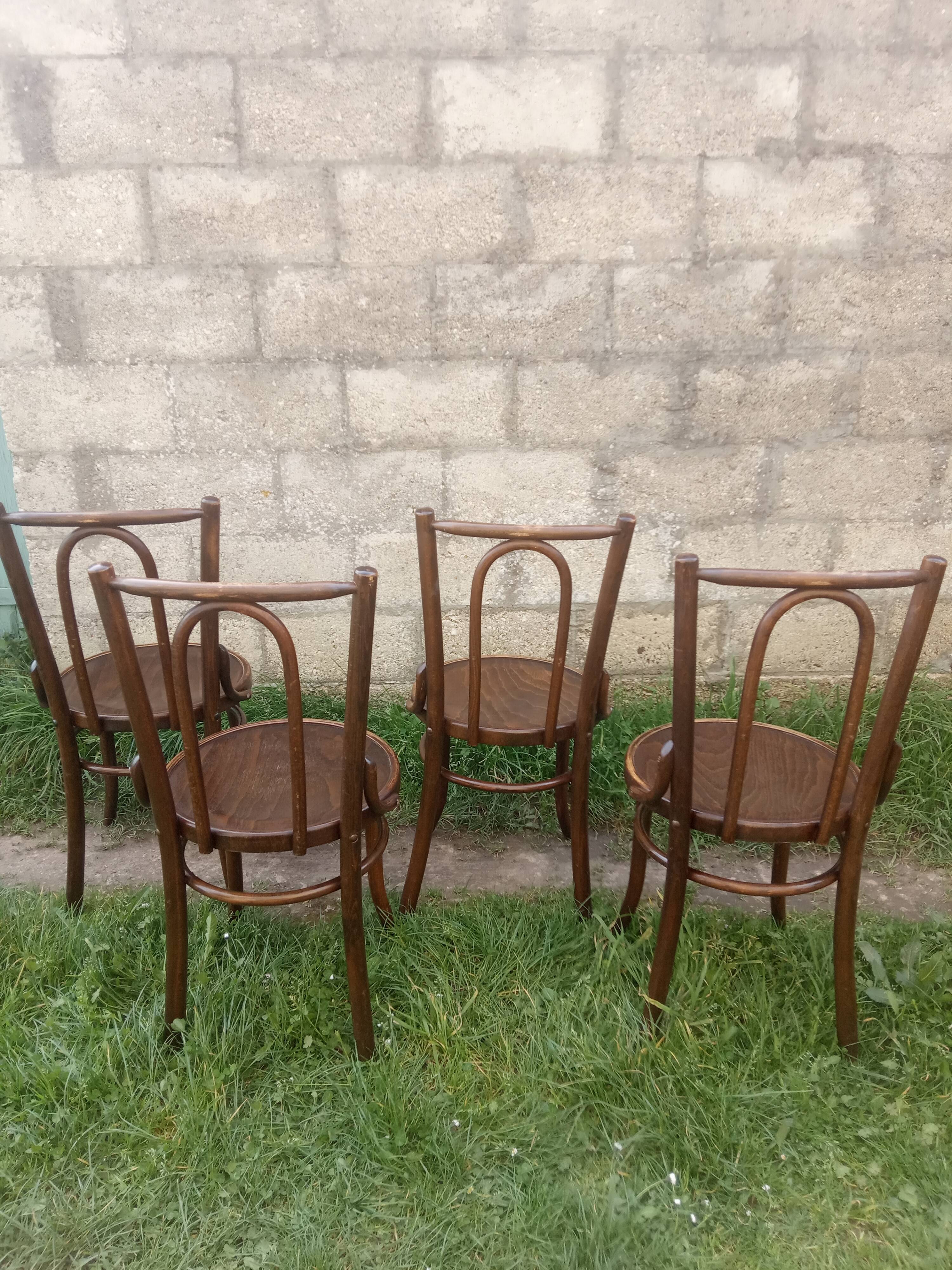 Set of 4 curved wooden bistro chairs