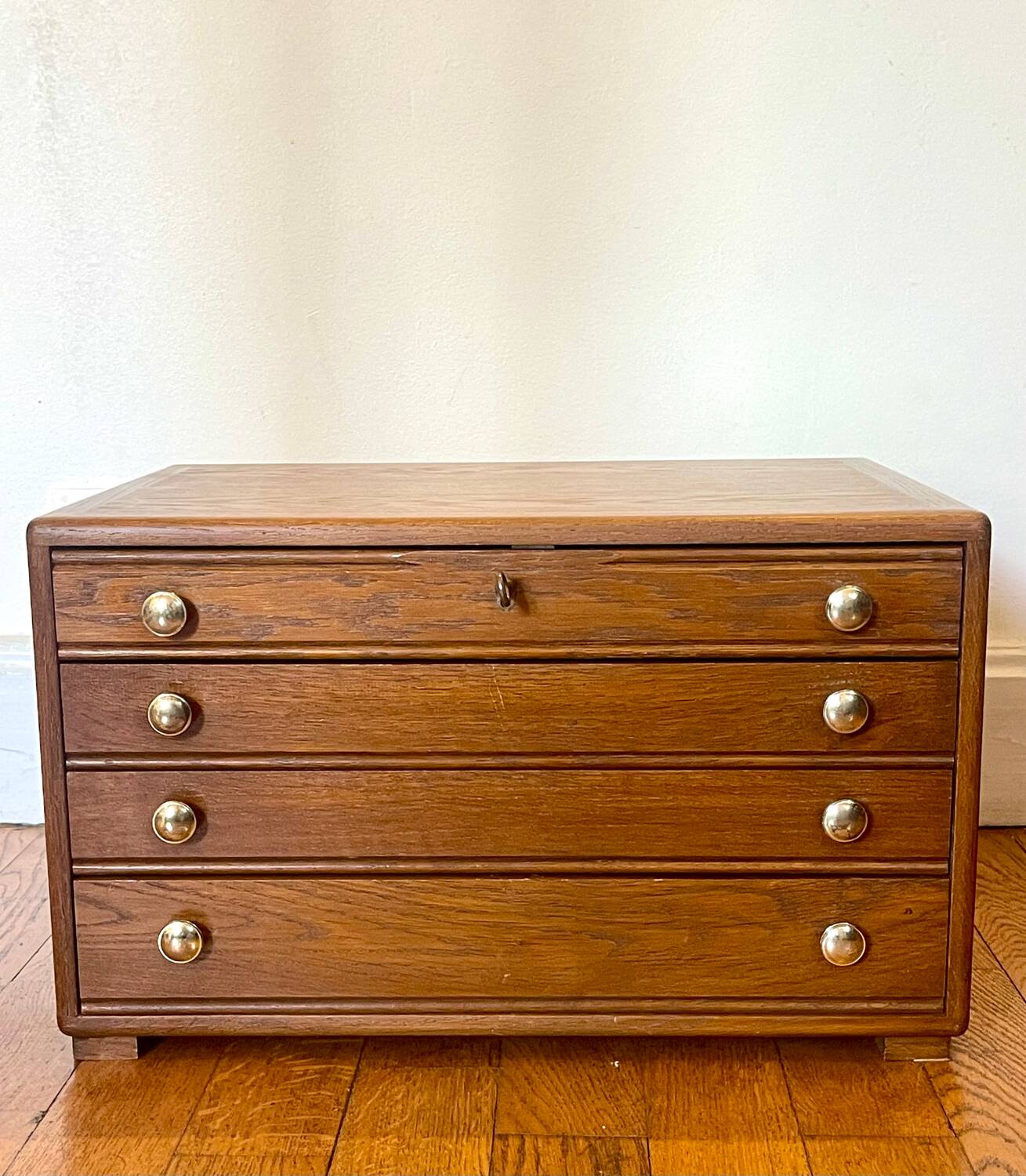 Oak silverware 132 place settings in excellent condition for Christofle Ercuis or others