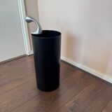 Porte-parapluie moderniste italien en métal et ABS noir, modèle Golf par Magis