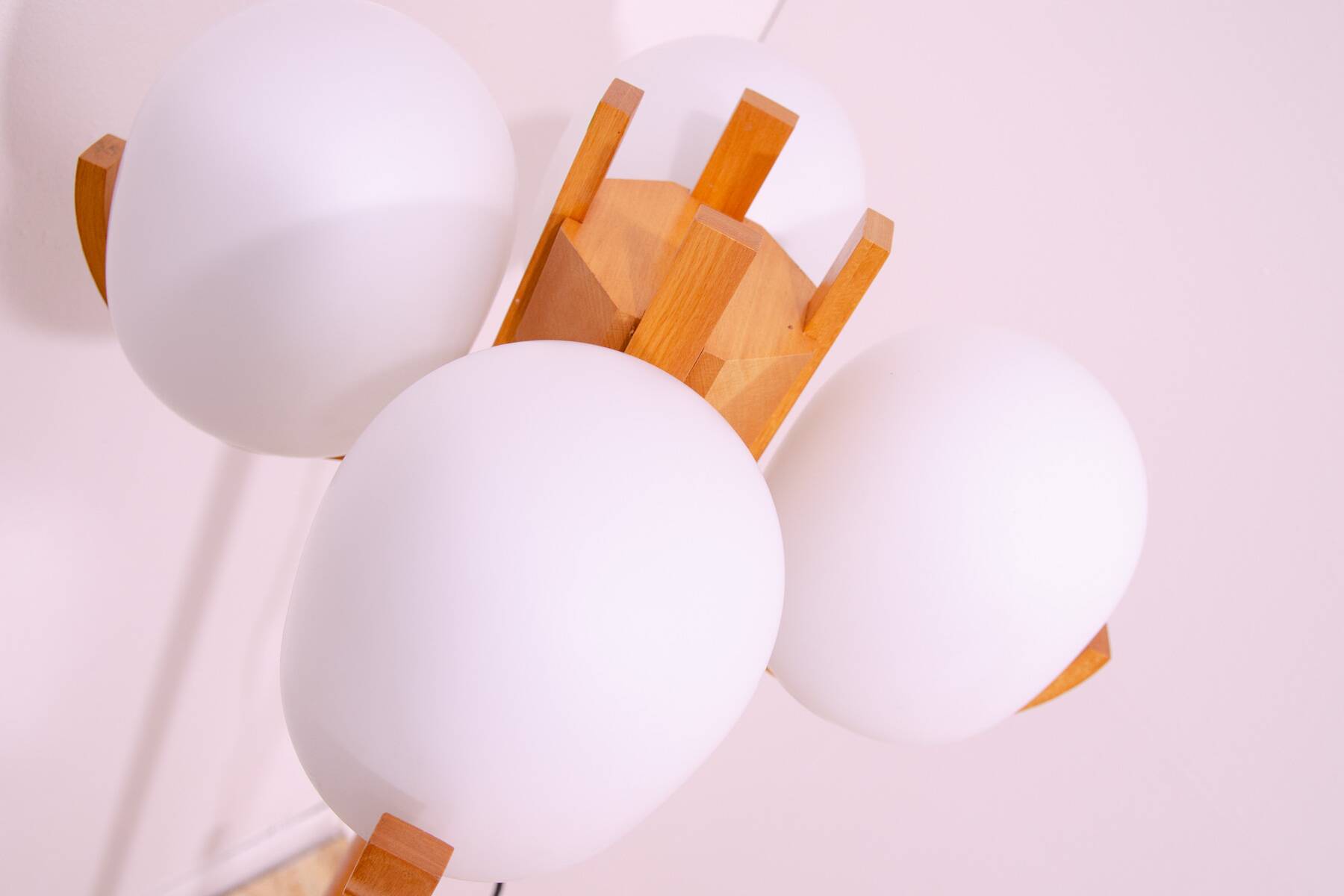 Lampadaire d'hôtel de l'ère atomique, Tchécoslovaquie, années 1970