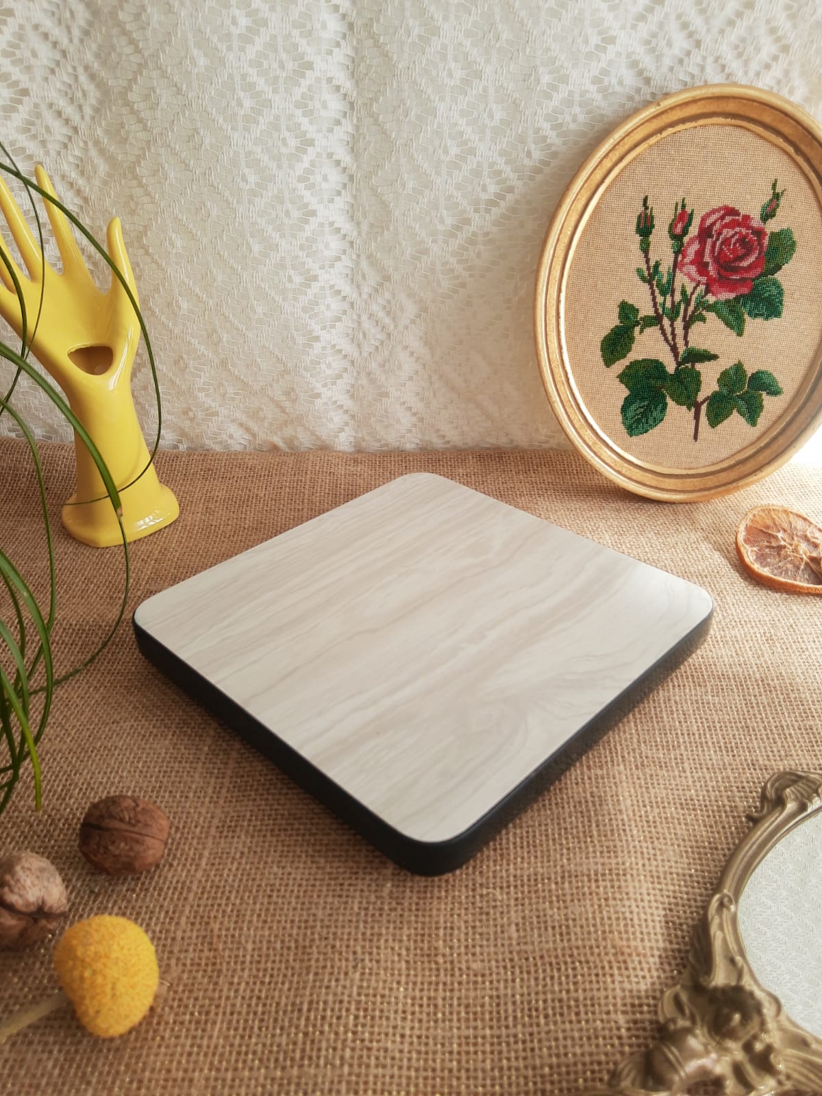 Flat bottom in white veined formica gray - vintage