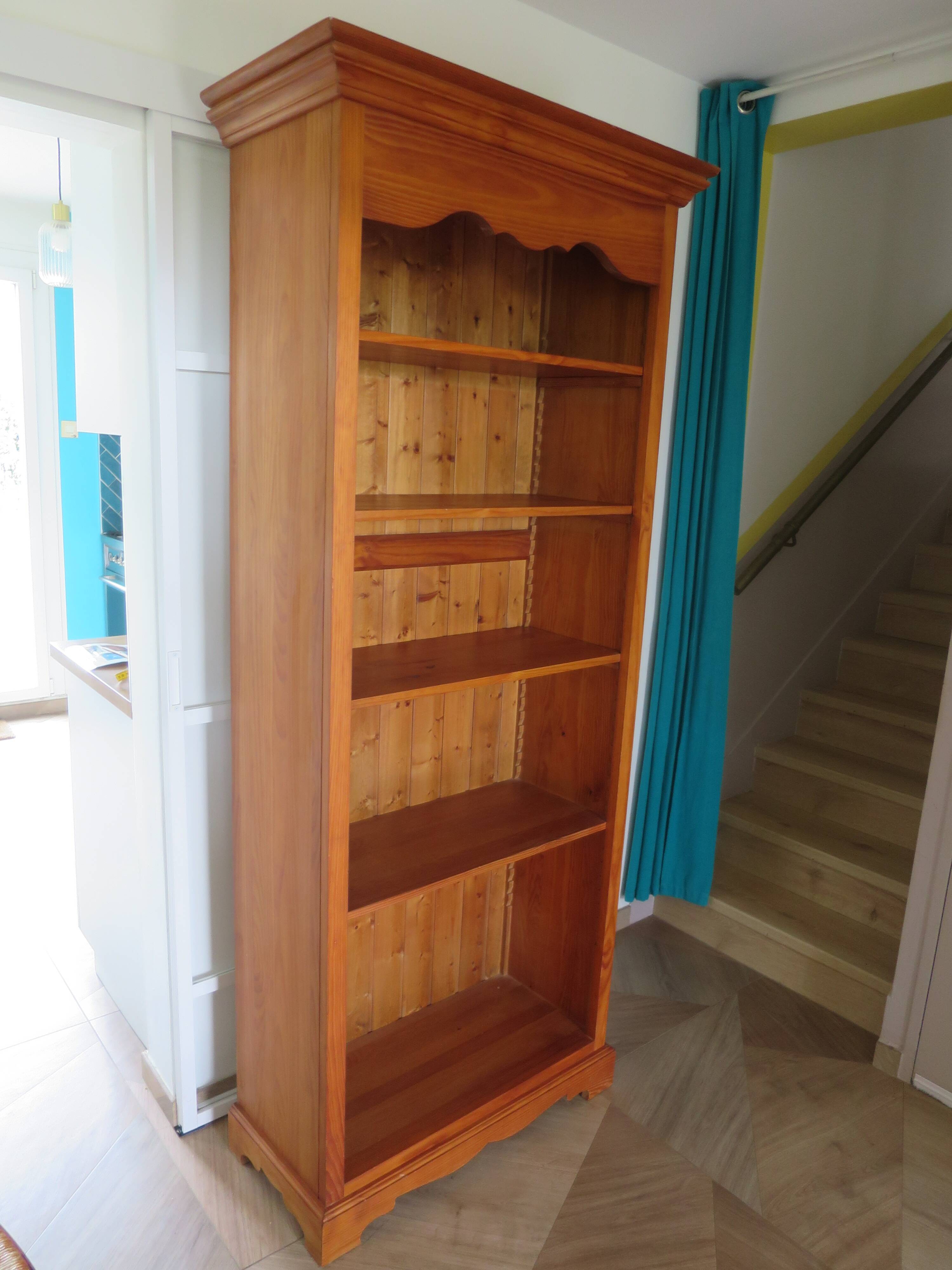 Beautiful bookshelf - solid pine - 5 shelves - country style - natural colour