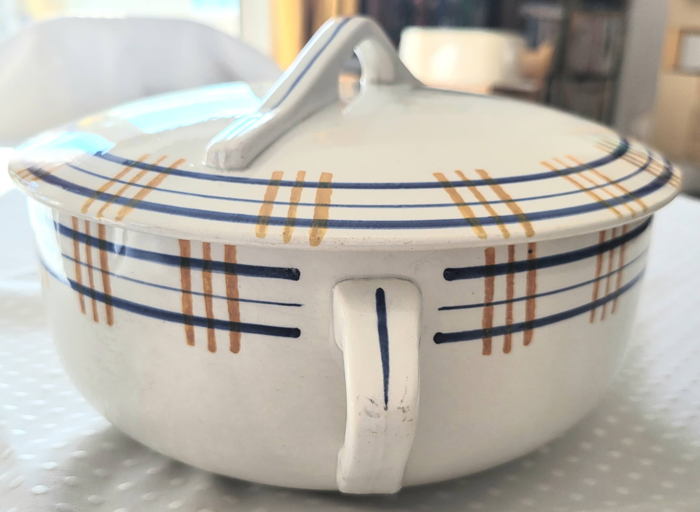 Soup tureen with lid Model Poitou from Sarreguemines