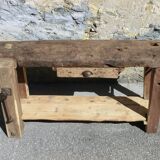 Very old oak carpenter's workbench - A charming piece of trade furniture.