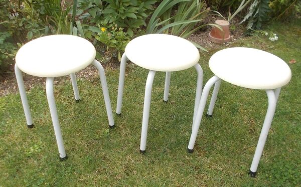ensemble 3 tabourets