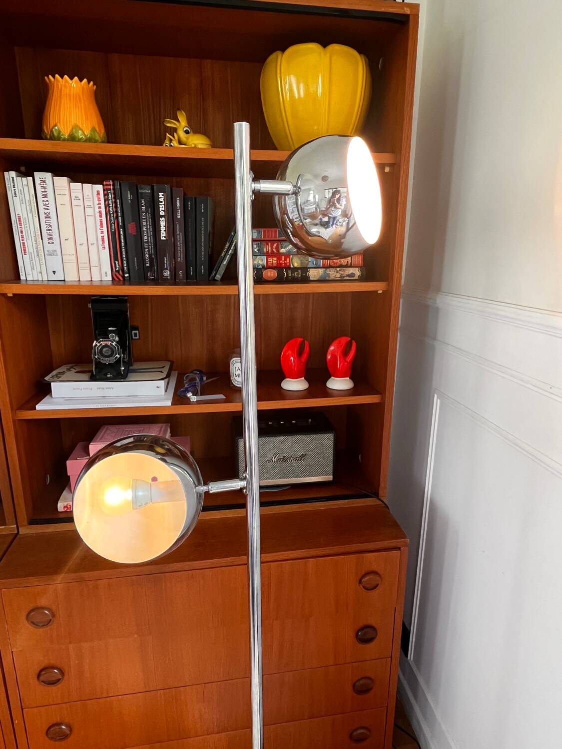 Vintage chrome floor lamp with double adjustable globe – 70s / Spa style