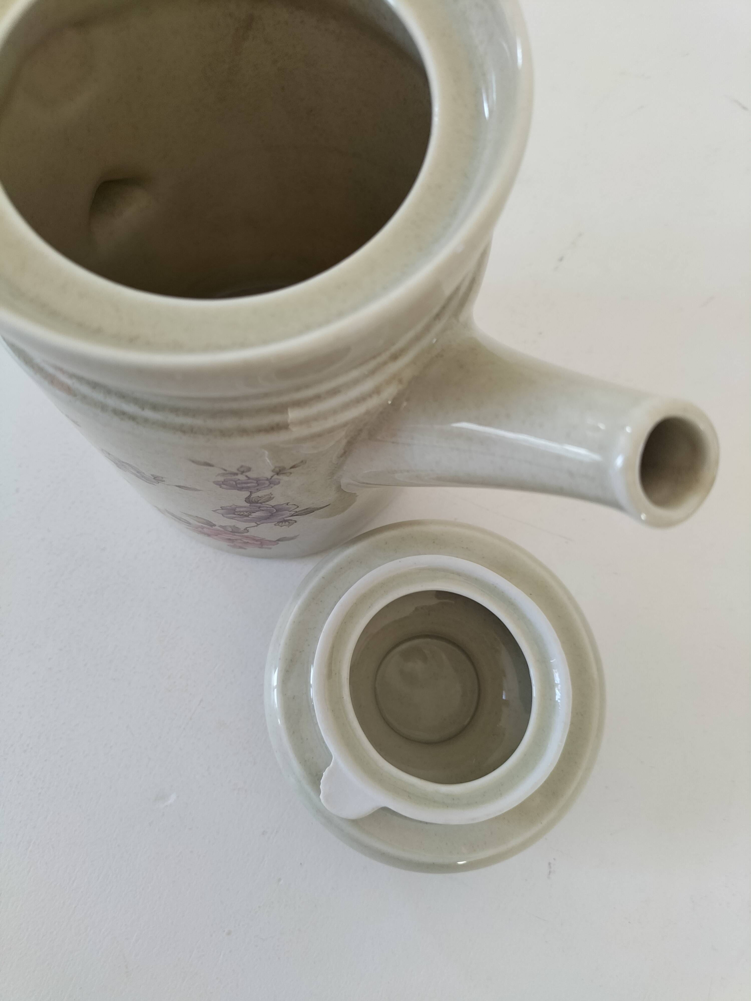 Beige and pastel floral teapot – Winterling Röslau Bavaria