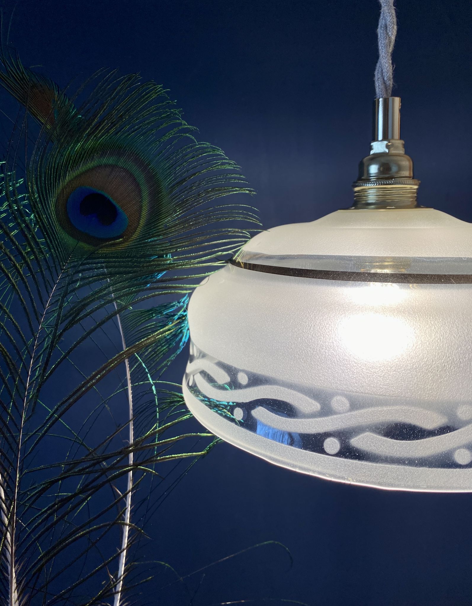 Suspension abat-jour vintage en verre dépoli