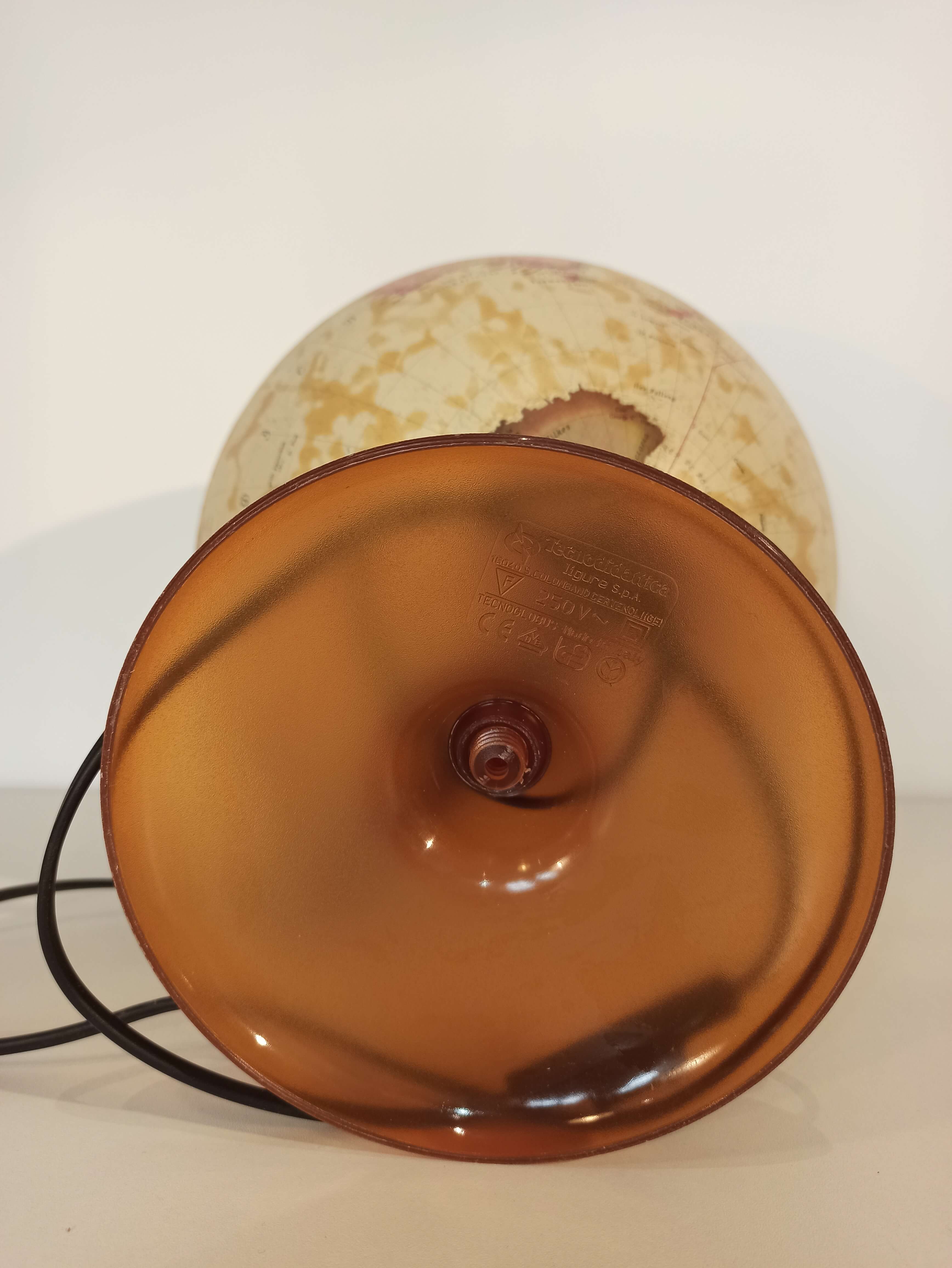 Vintage light world 1970 dark orange base