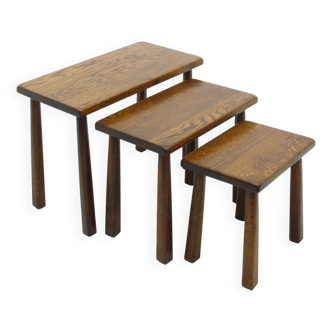 Oak Nesting Tables.