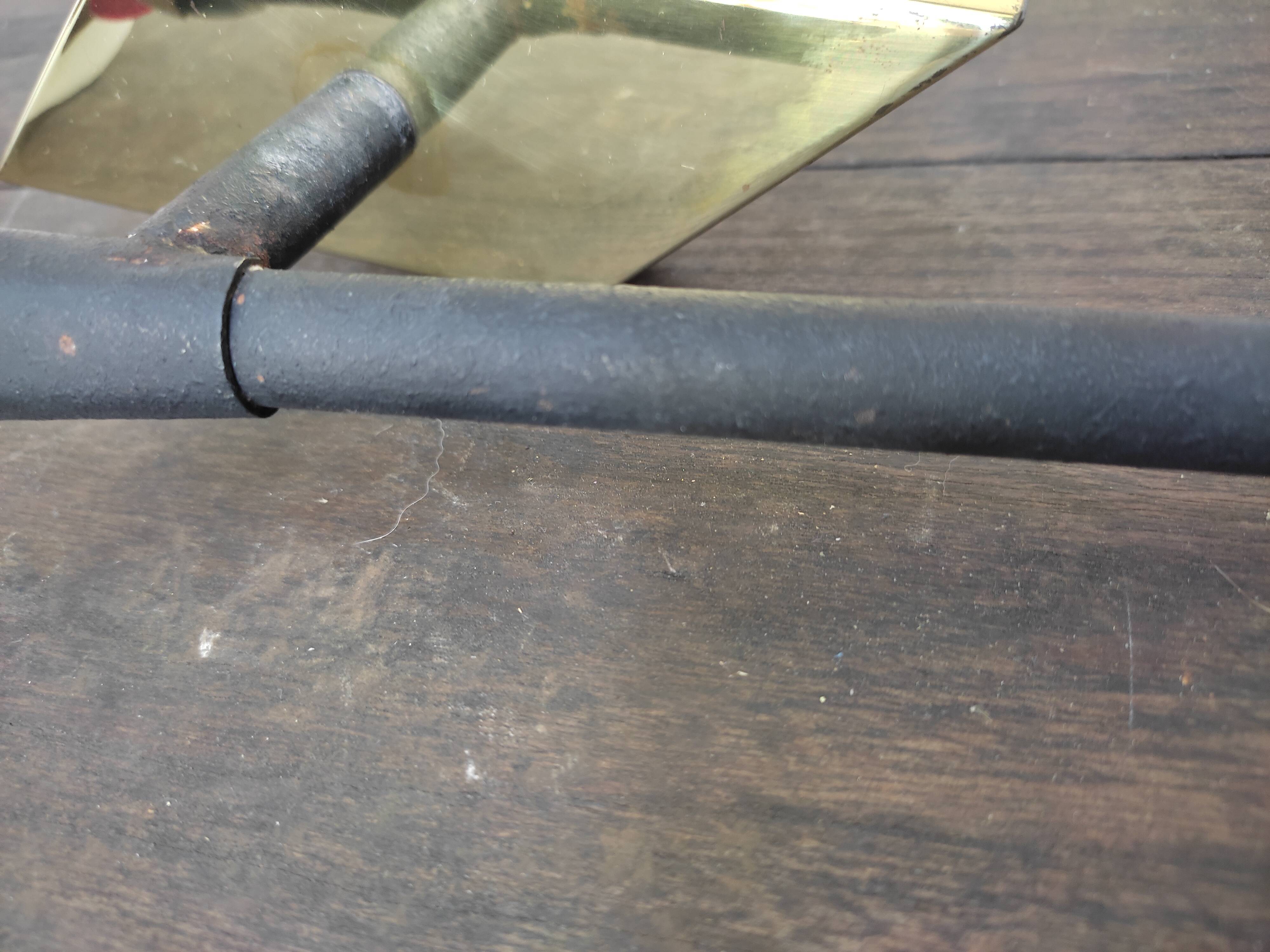 Flare wall with opaline