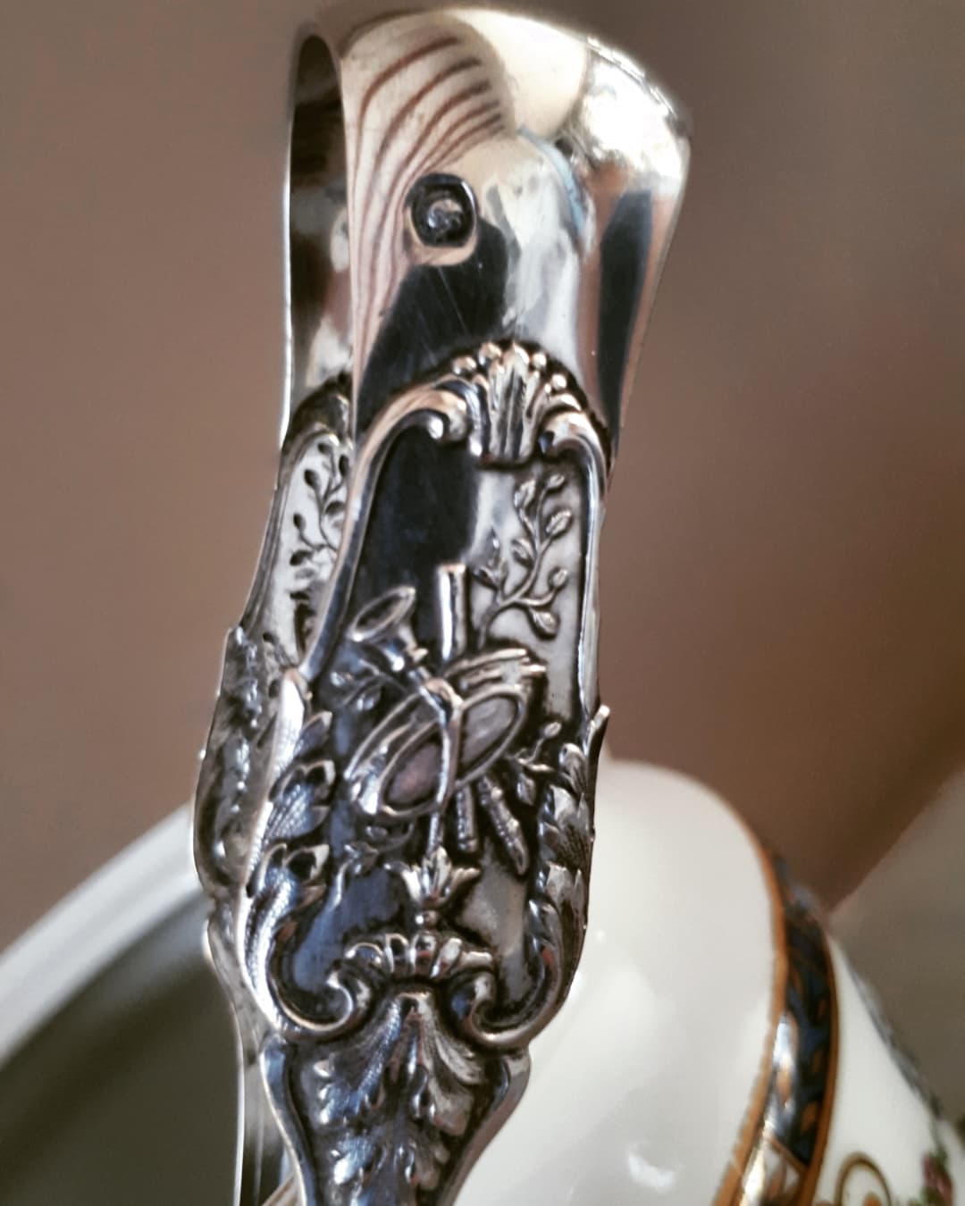 Solid silver sugar clamp lion's claws