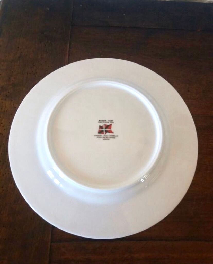 5 beautiful Basque dessert plates