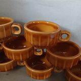 12 tasses à café anciennes avec soucoupes