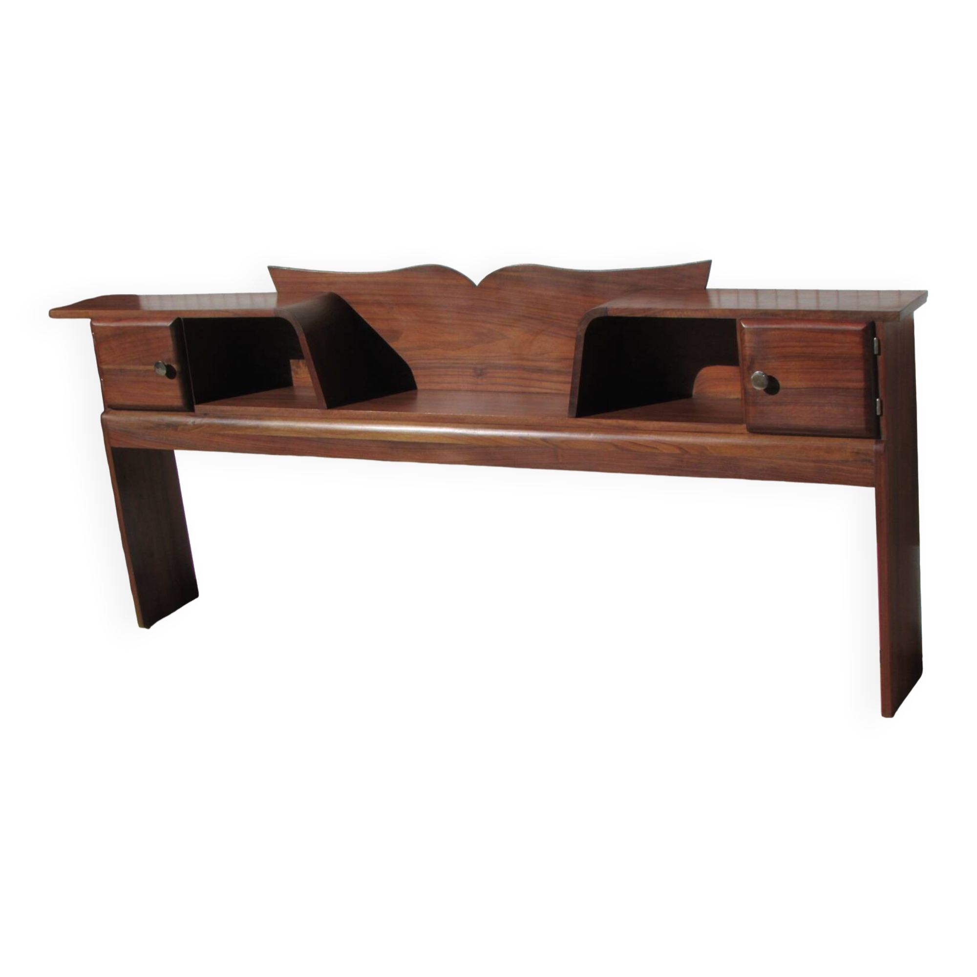 Cosy, art deco bedroom furniture in solid walnut