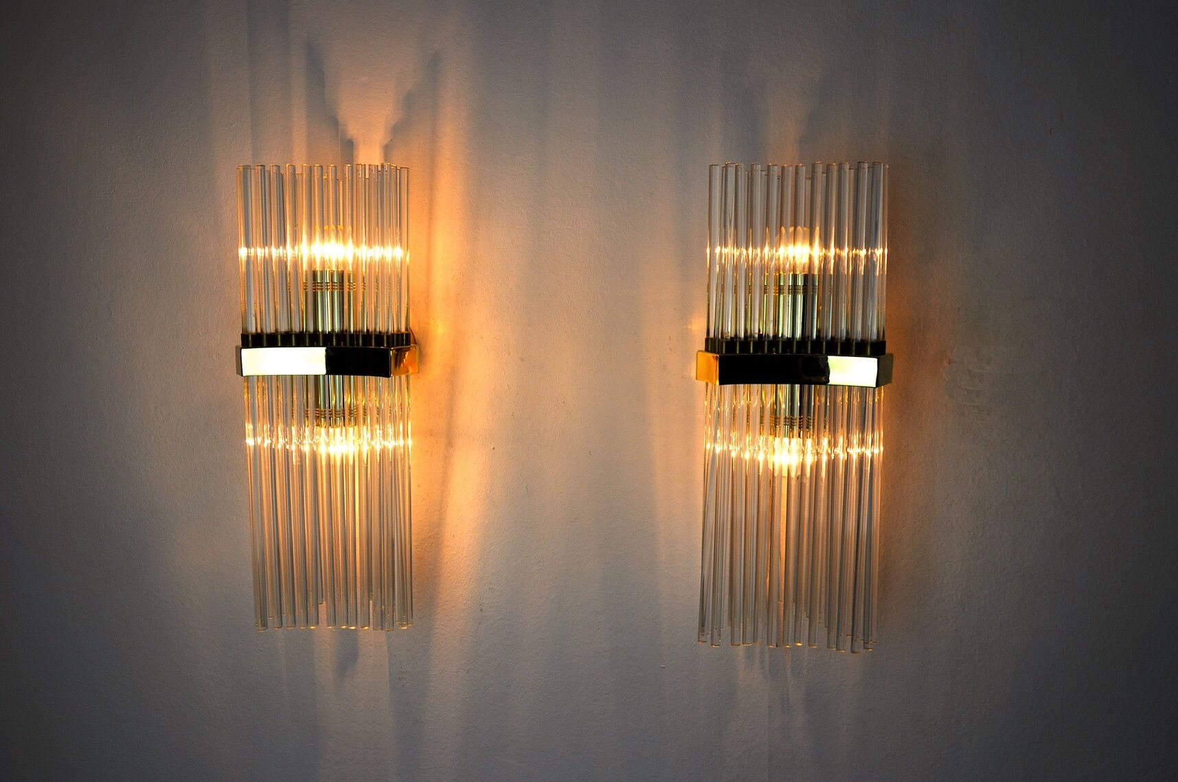 Pair of sciolari wall lamps for Lightolier, Italy, 1970