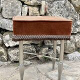 Charming stool in brown velvet and chrome metal