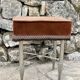 Charmant tabouret en velours marron et métal chromé