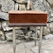 Charming stool in brown velvet and chrome metal