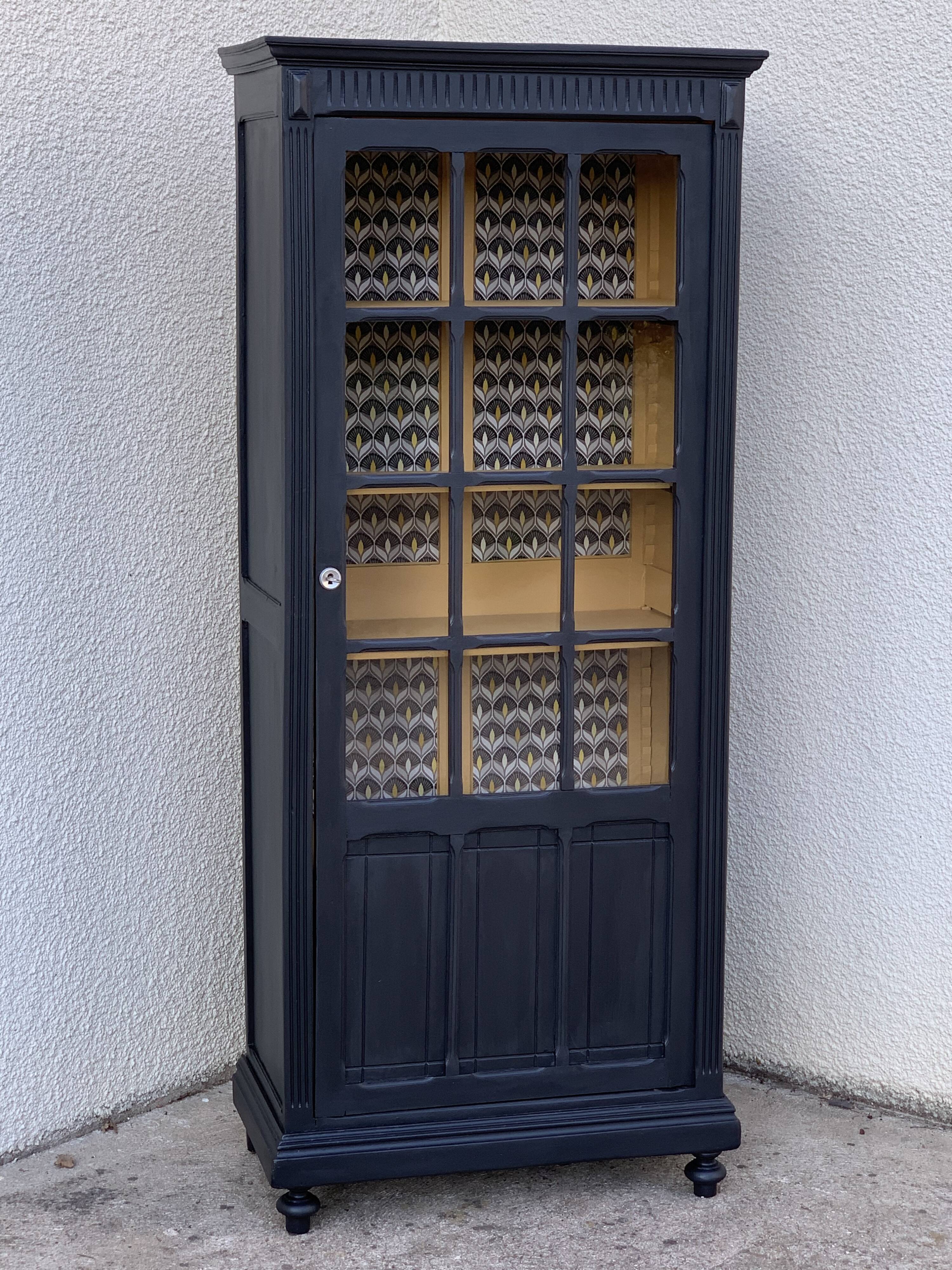 Parisian wardrobe black glass