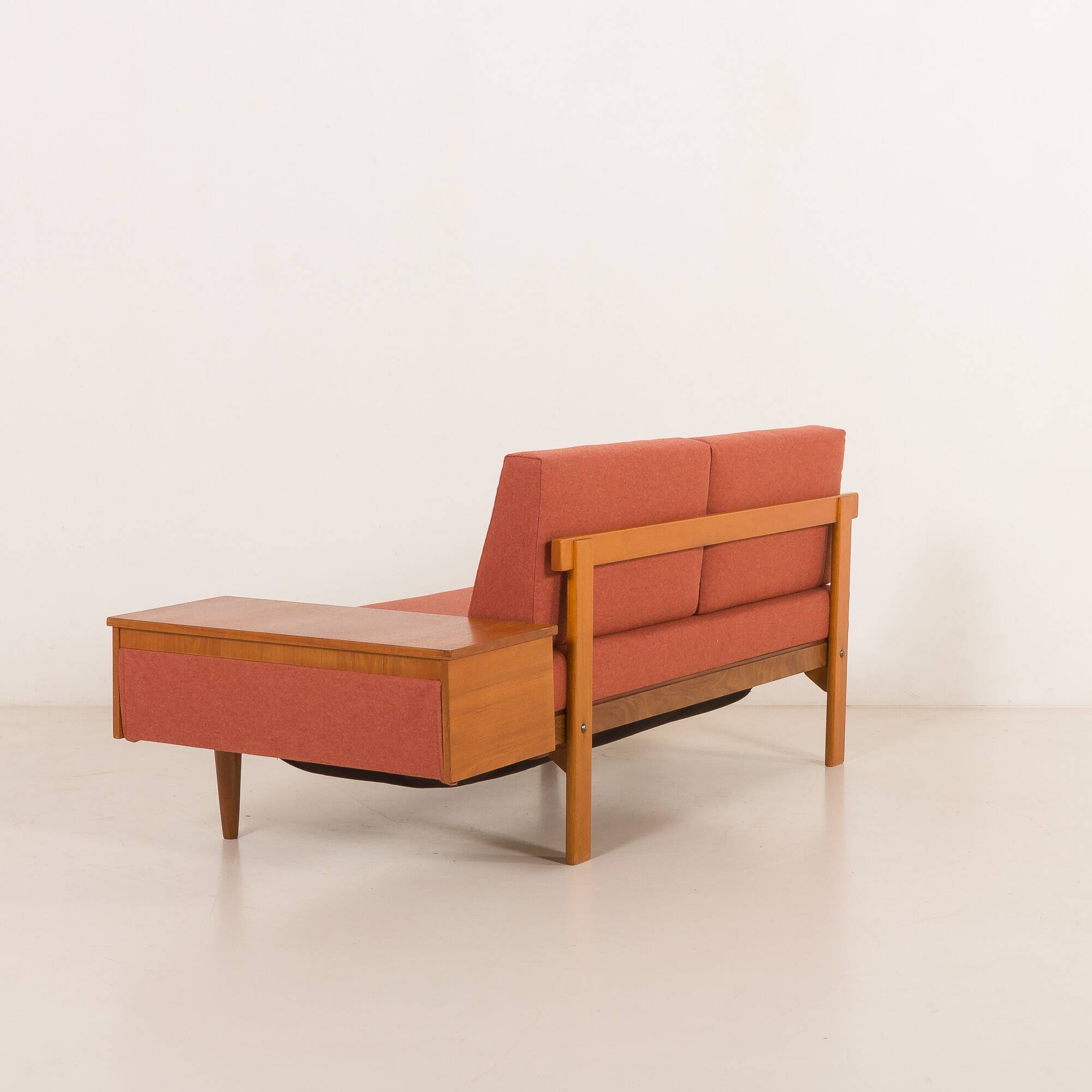 Lit de jour Svane par Igmar Relling, Norvège années 1960.