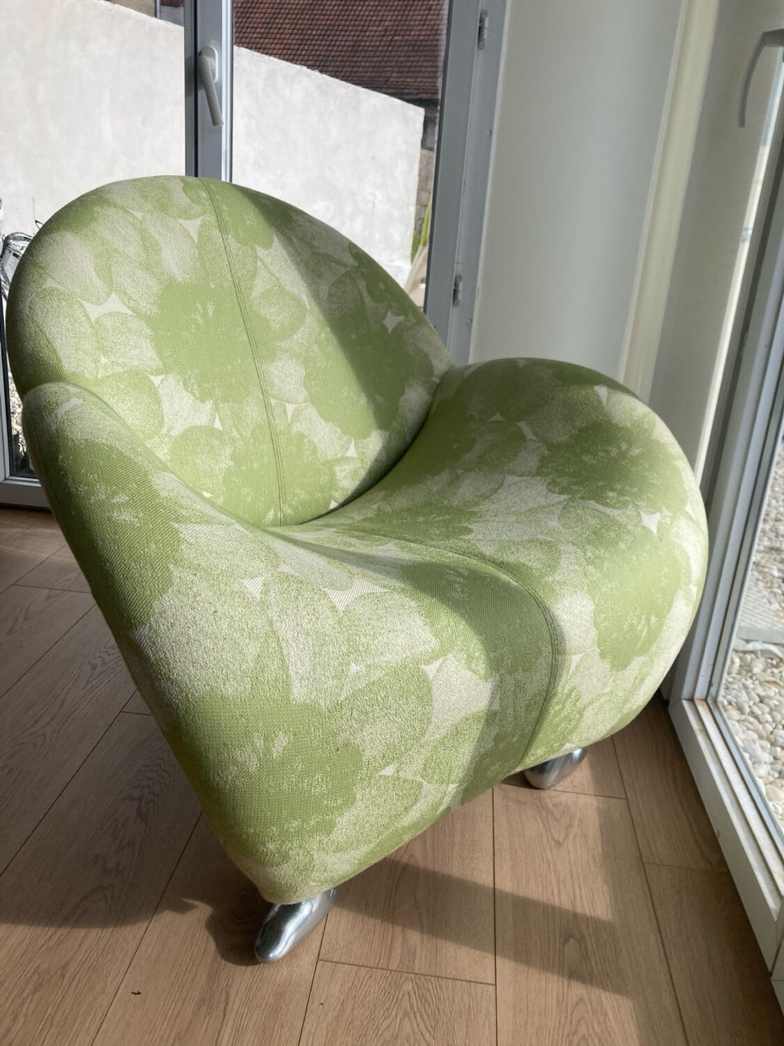 Leolux Papageno designer armchair