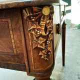 Hairdresser wood marker