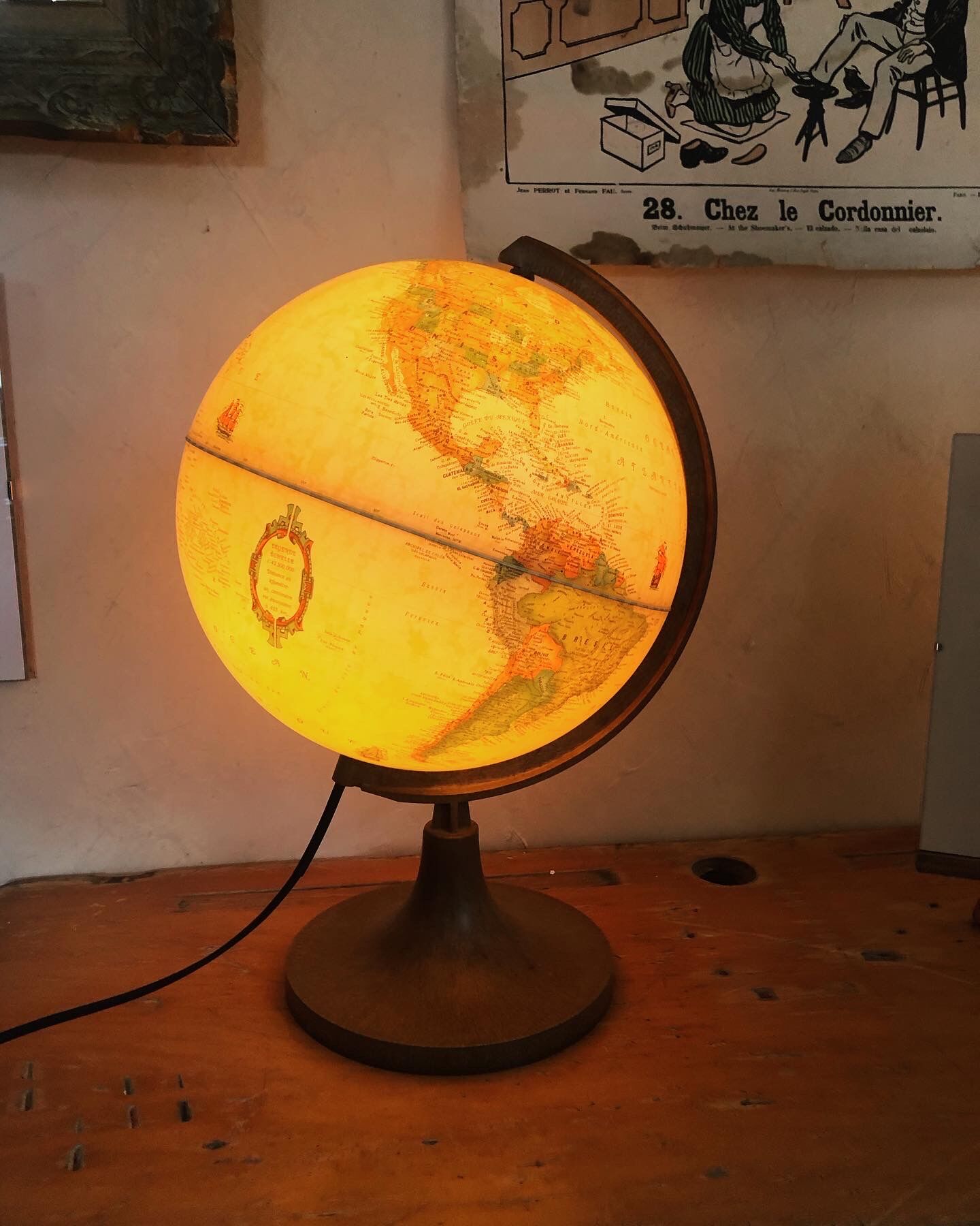 Vintage luminous globe