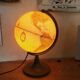 Globe terrestre lumineux vintage