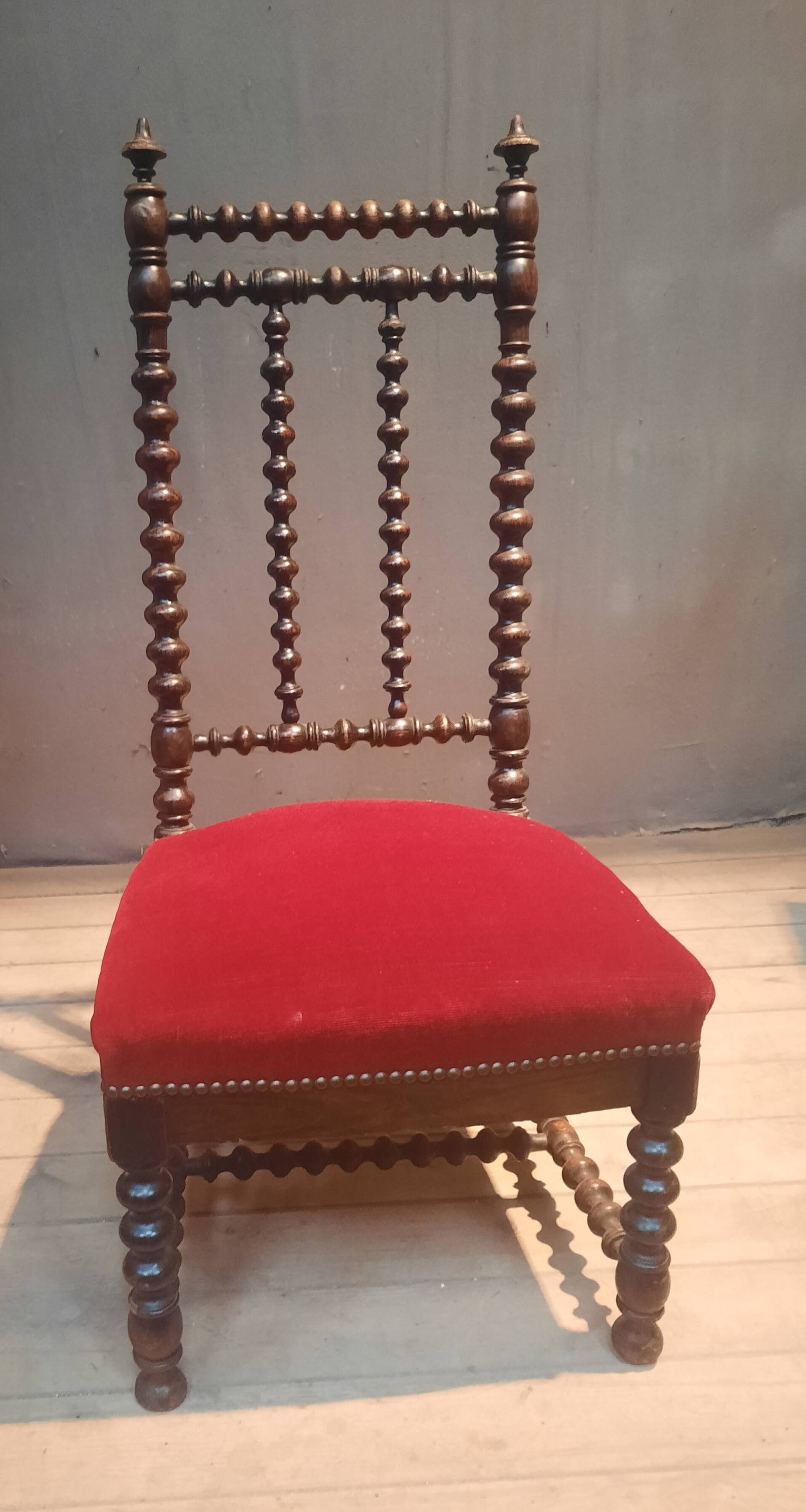 Napoleon III low chair in red velvet