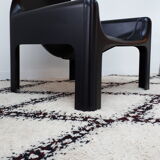 Fauteuil modèle 4794 par Gae Aulenti