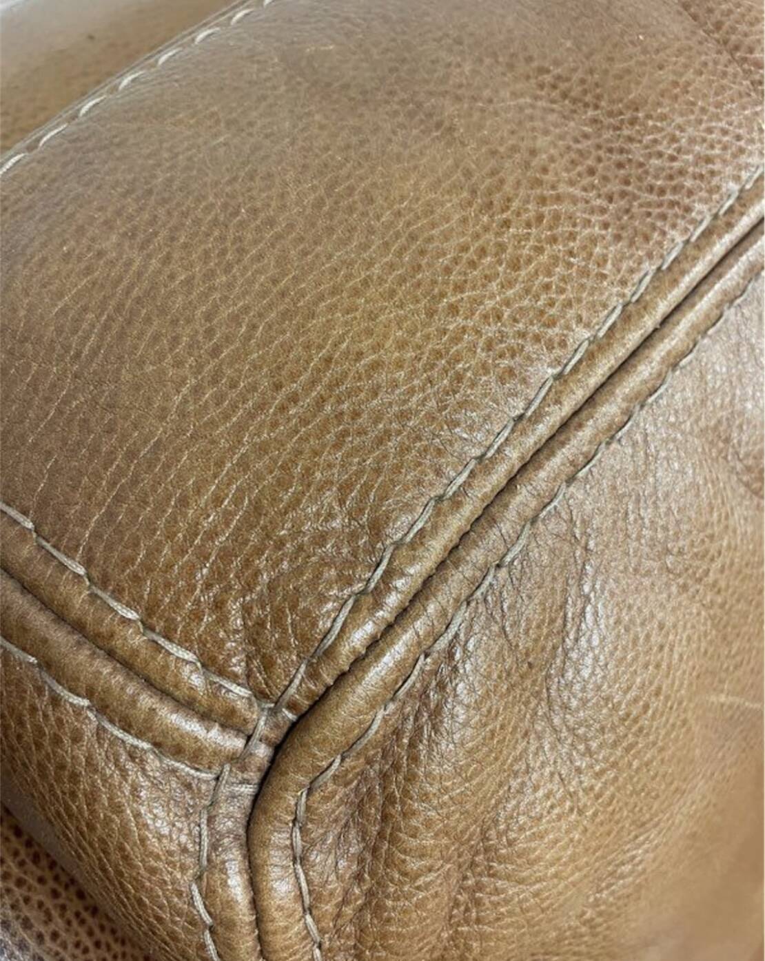 Vintage 2-seater leather sofa