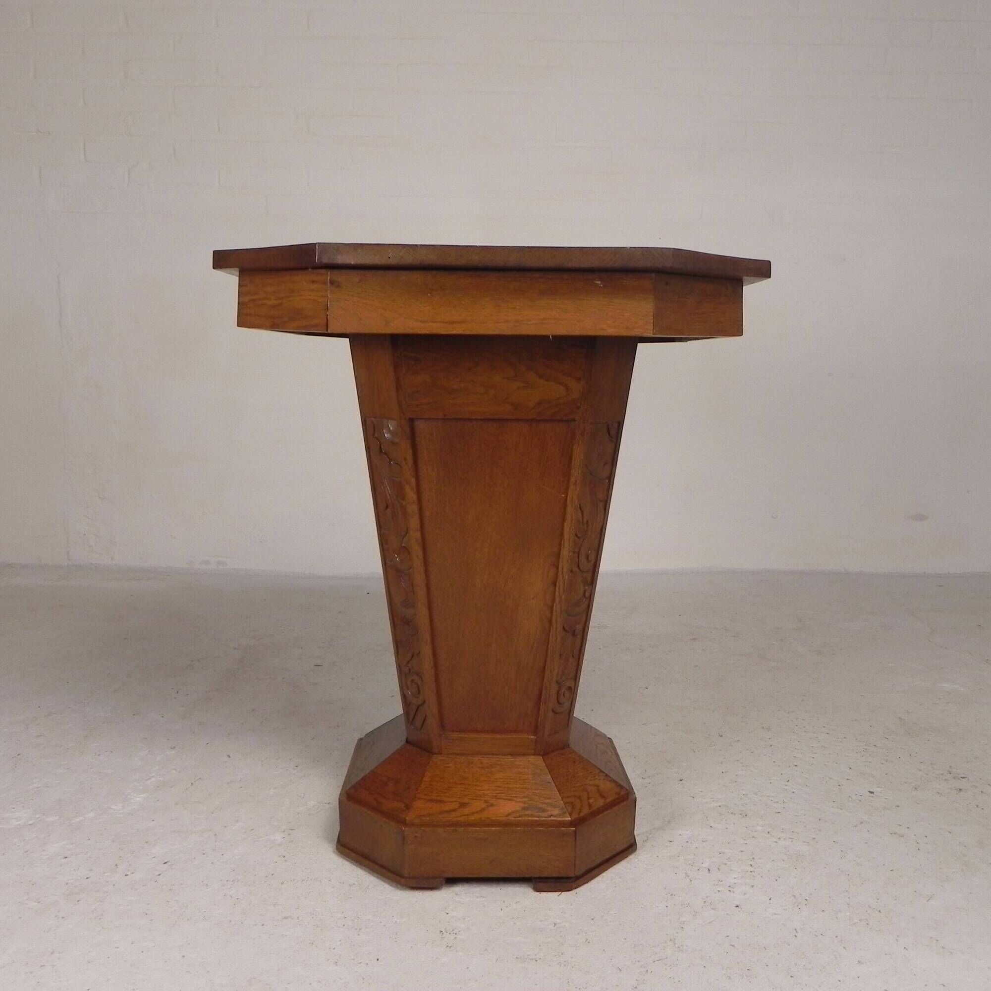 Table d'appoint octogonale Art Déco, chêne, années 1930