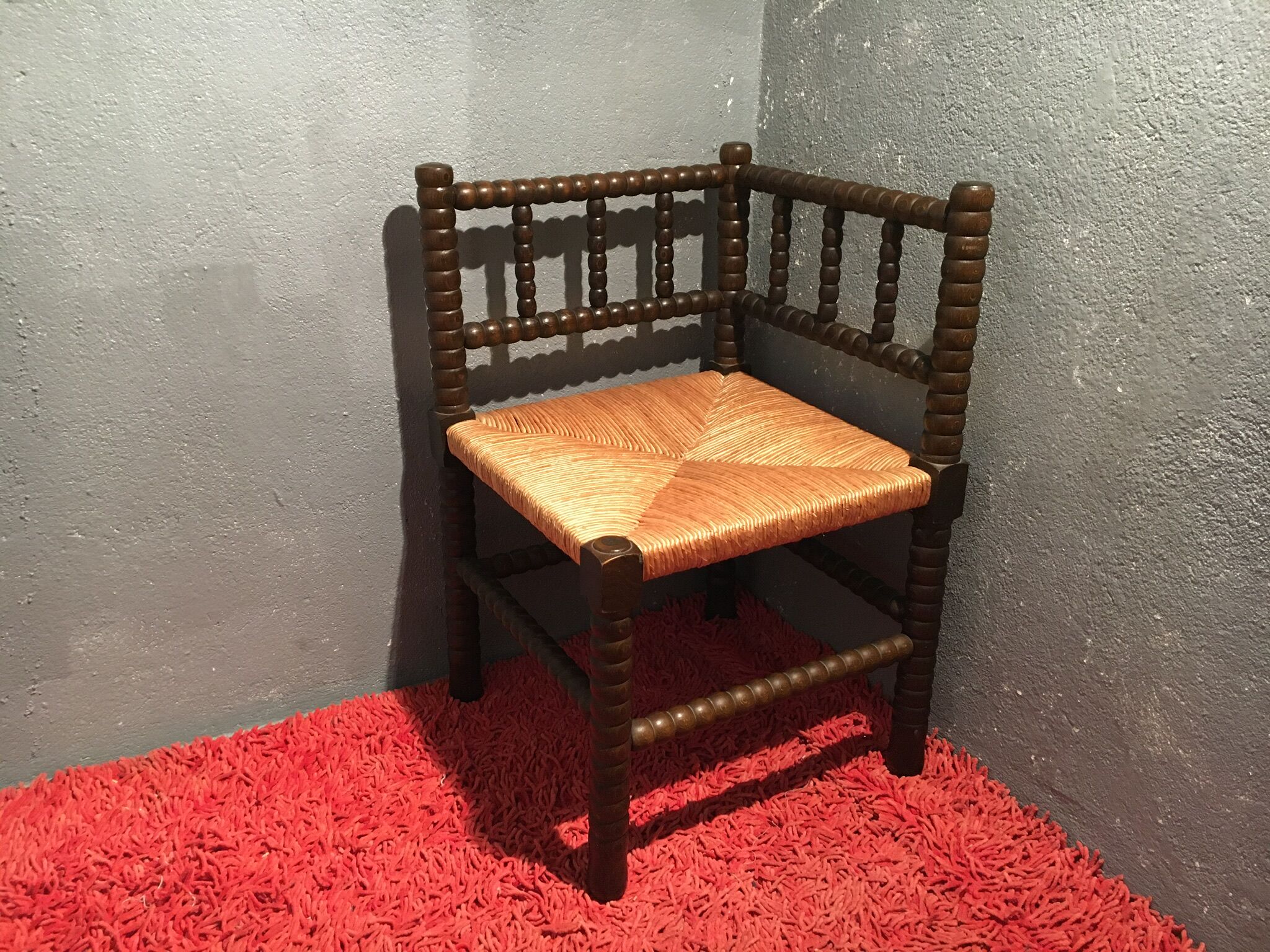 Straw corner armchair