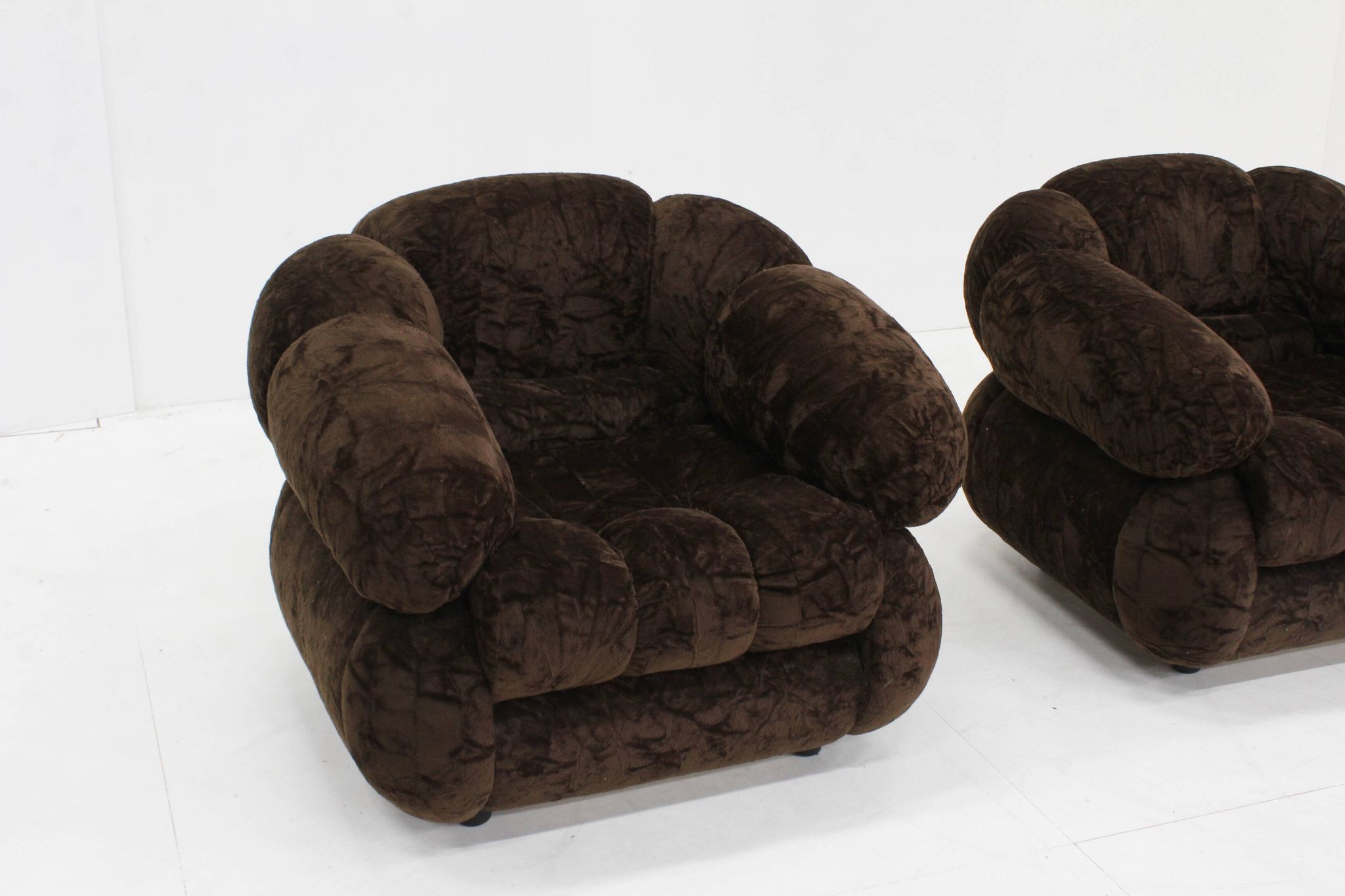 Vintage Italian armchairs brown velvet  1970s , set of 2