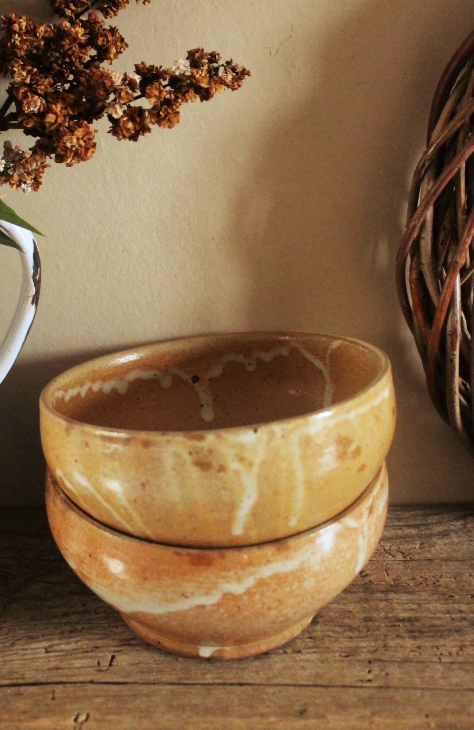 Lot of 2 vintage marbled stoneware bowls
