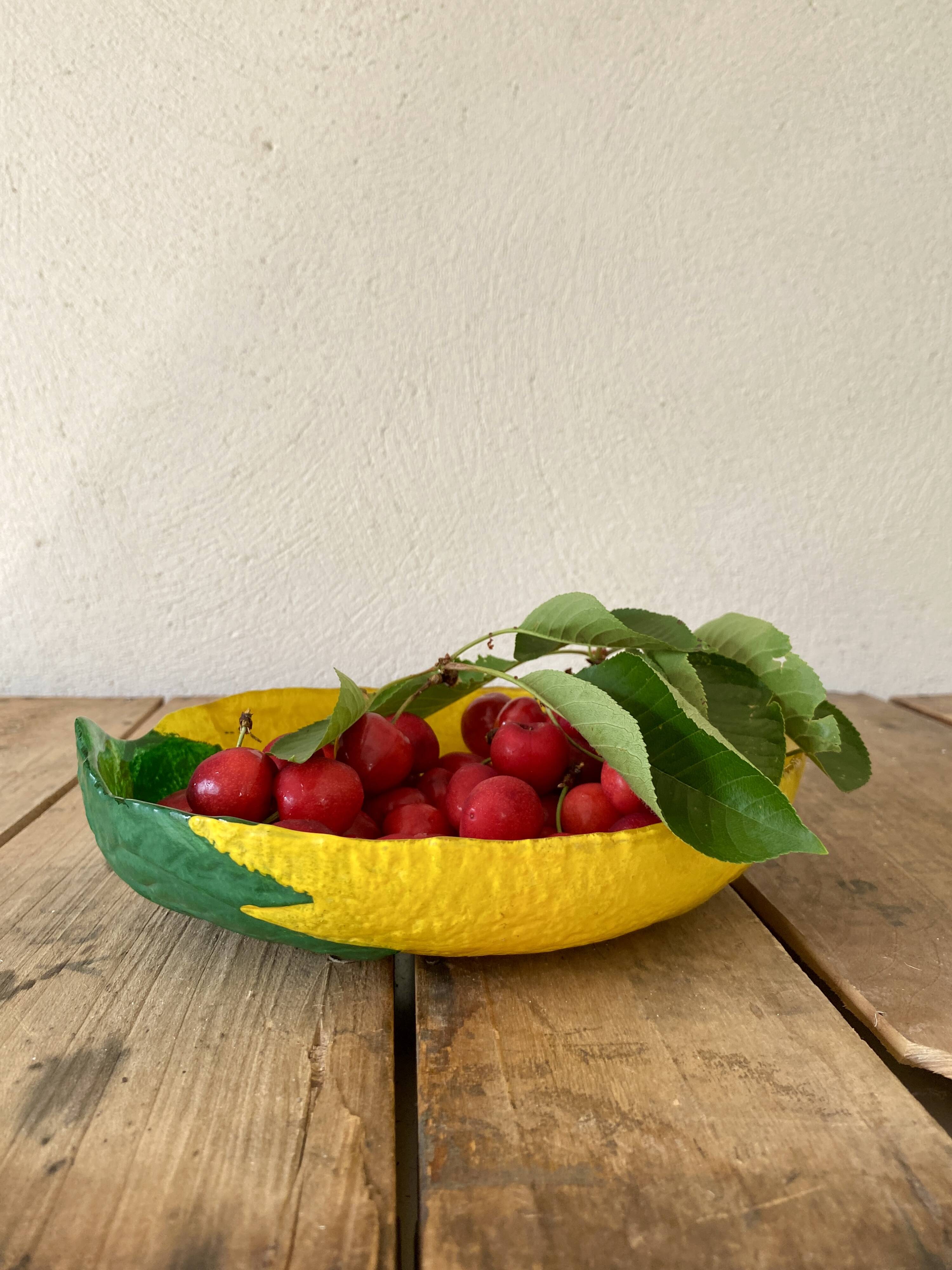 Painted glass dish “le citron”